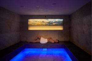 W Infrared Cabin Hotel Mezdi